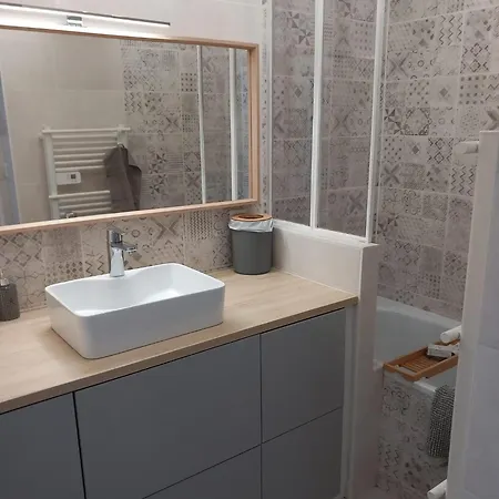 1er Etage, 66 M² Apartment